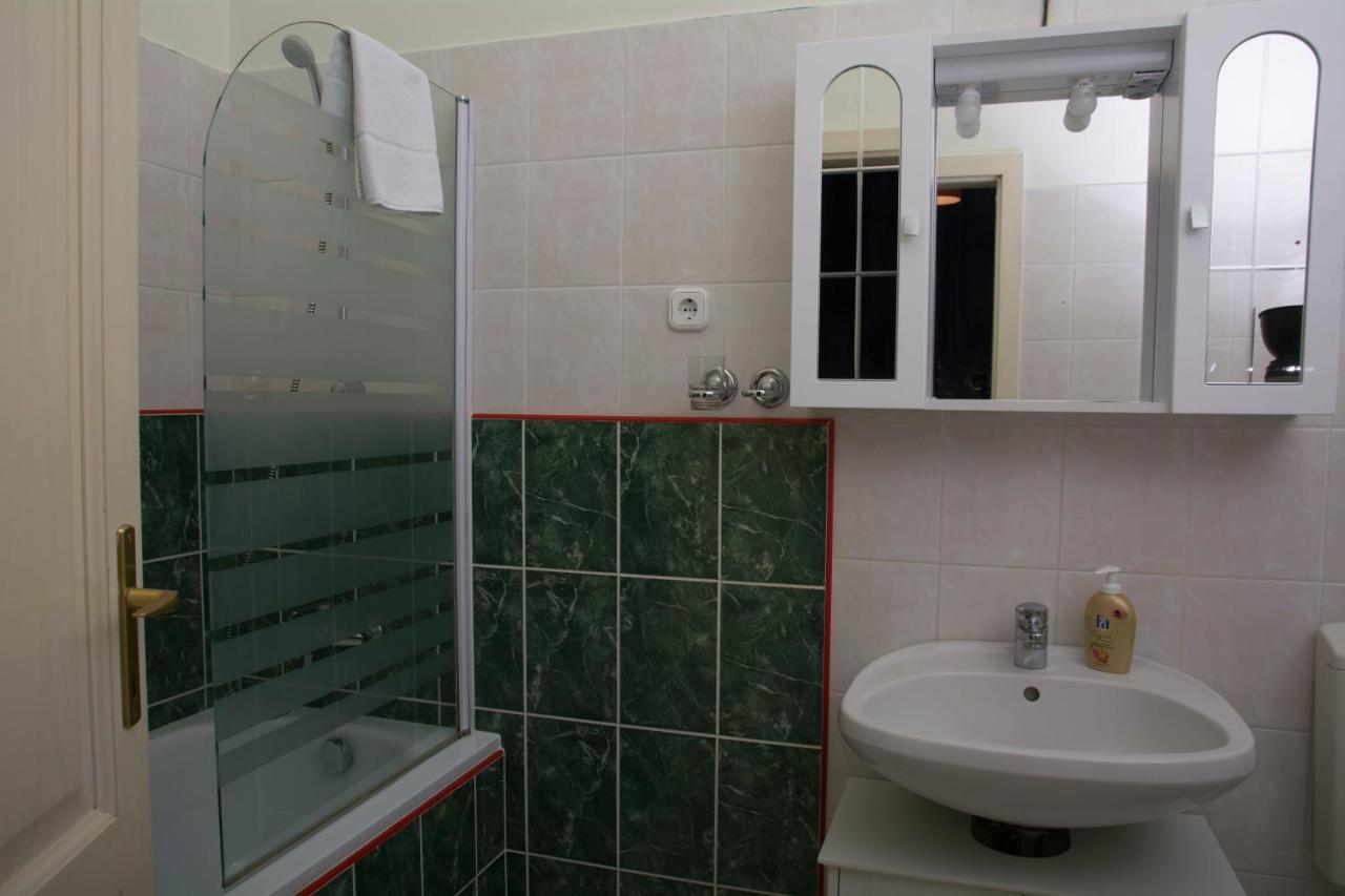 Theaterland Classic Apartments Budapest Luaran gambar